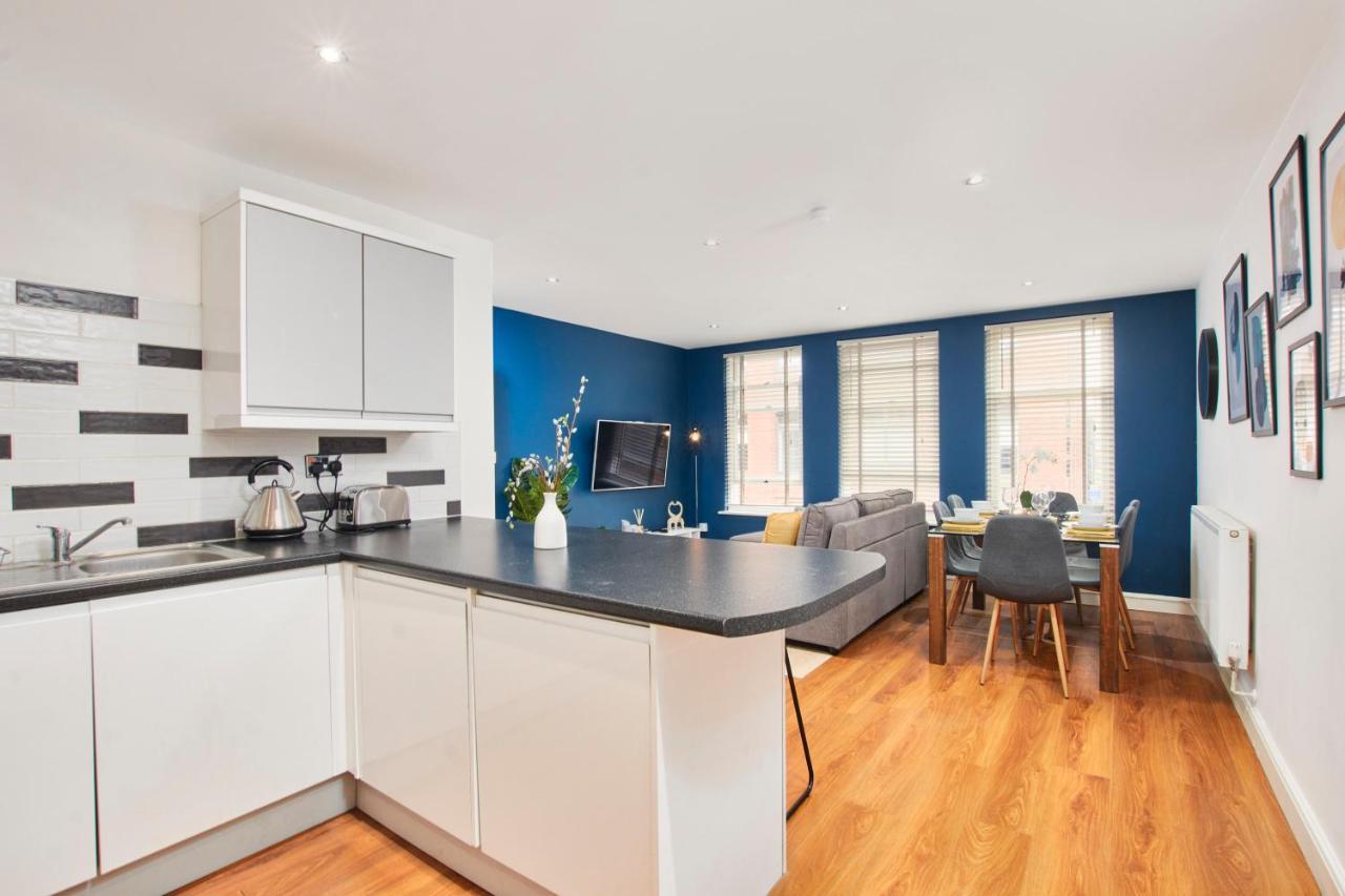 Апартаменты Stunning City Centre 3 Bed, 3 Bath - Sleeps 8! Лидс Экстерьер фото